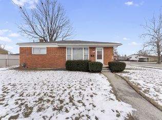 3212 Salem Dr, Trenton, MI 48183