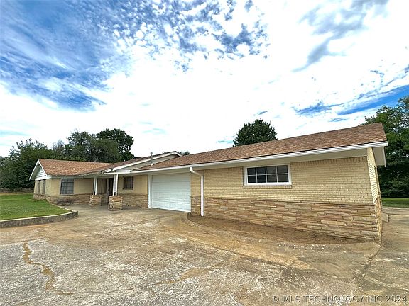 4th image of 617 E Wrangler Blvd #9