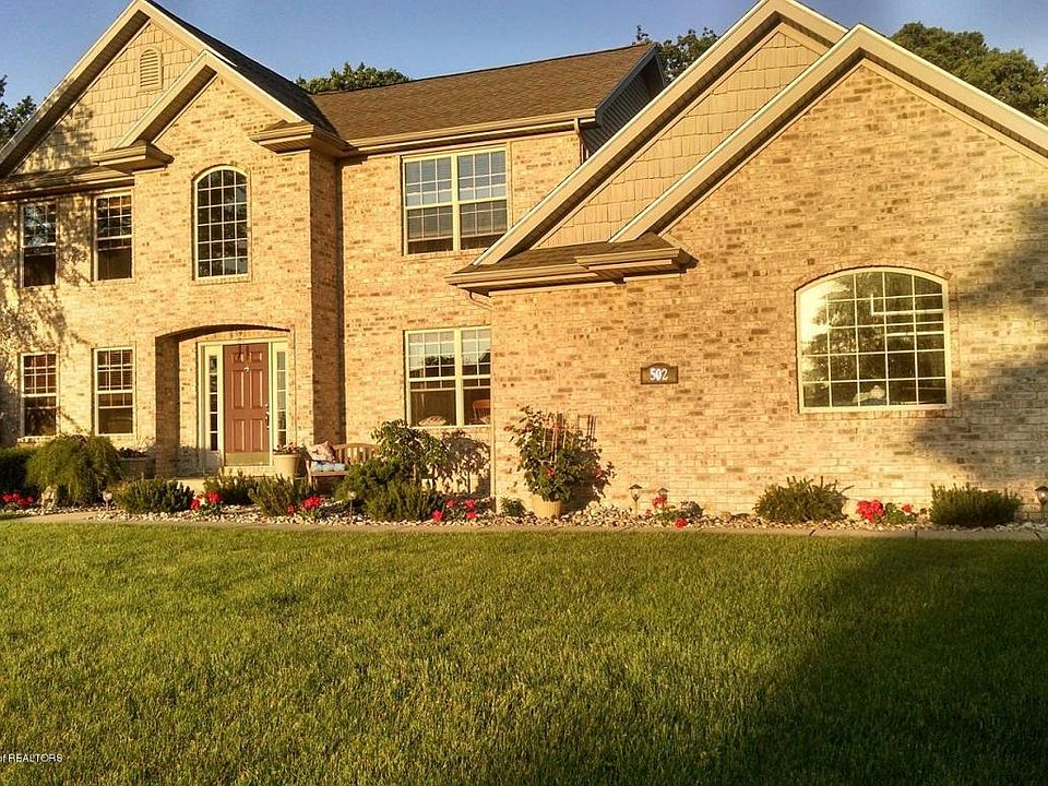 1st image of 502 N Miller Dr