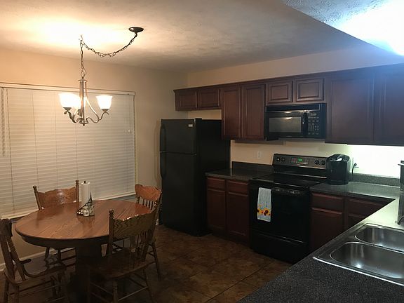 4th image of 2503 Comanche Way