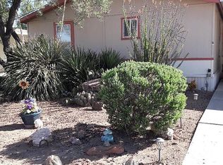 389 No Problem Dr, Las Cruces, NM 88005
