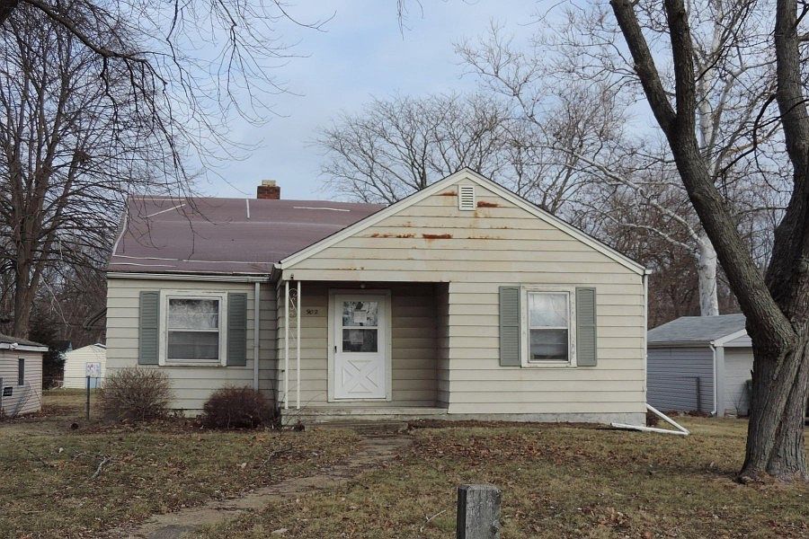 1st image of 902 W 63rd Ave