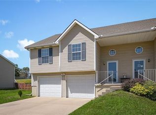 1422 Limerick Ct, Liberty, MO 64068