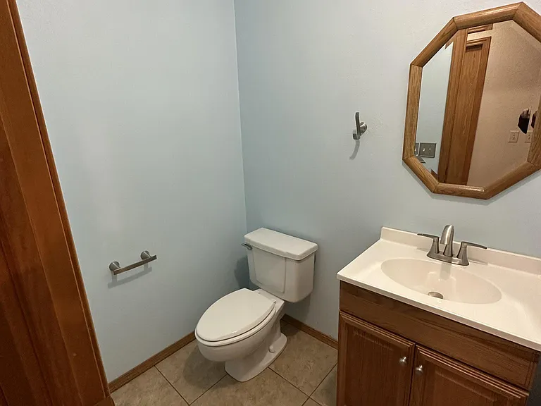 8500 Tiffany Dr — Photo 18