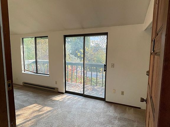 3rd image of 2513 Cedarwood Ave APT 2