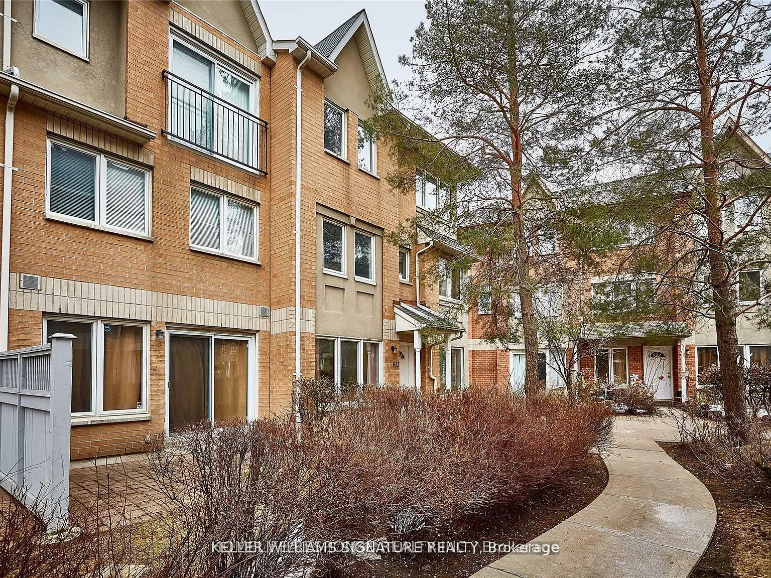 3 bed, $3,198 — Photo 2