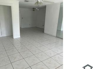 5882 Bimini Cir E, West Palm Beach, FL 33407