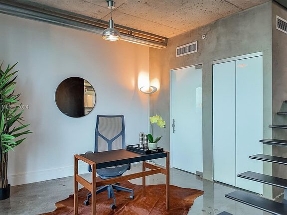 4th image of 690 SW 1st Ct #Penthouse Ii12