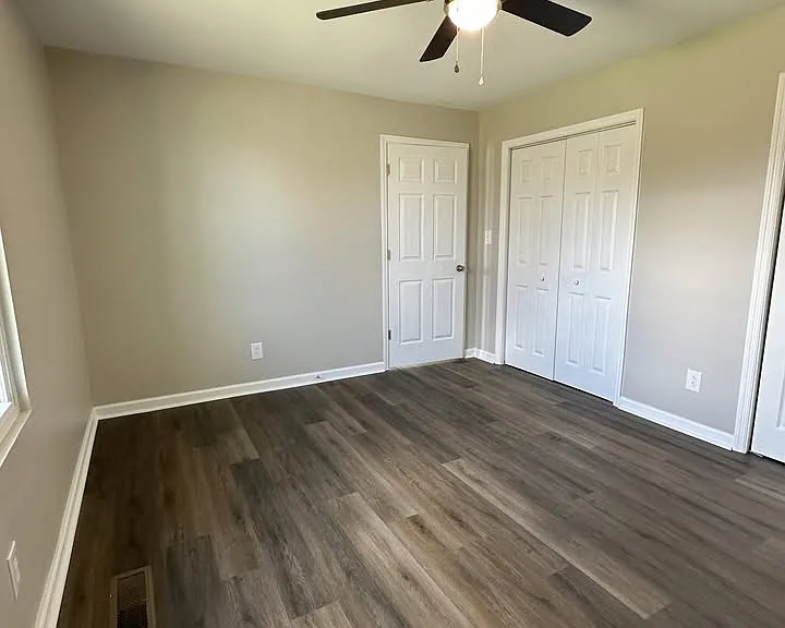 1077 Les Brown Rd — Photo 8