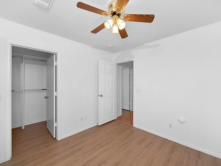 3309 E San Remo Ave — Photo 18