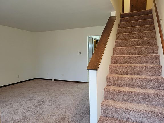 3rd image of 118 N 9th St