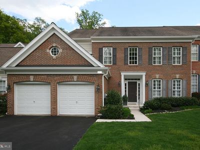 613 Wiltshire Ln, Newtown Square, PA, 19073