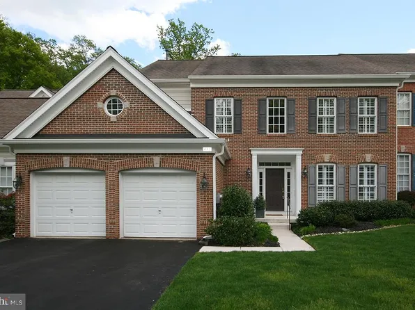 613 Wiltshire Ln, Newtown Square, PA 19073