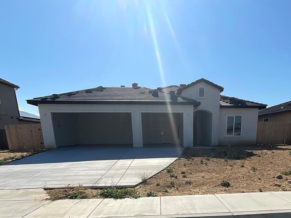 2nd image of 6107 Curvy Hills Dr