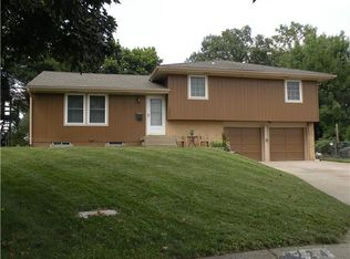 5224 N Sycamore Dr, Kansas City, MO 64119
