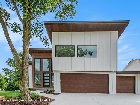 16925 Willowbrook Dr, Haslett, MI 48840