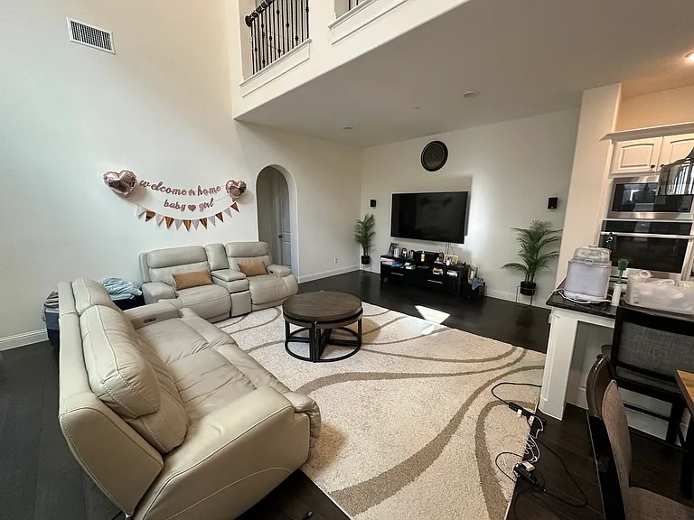 1037 Drew Ln — Photo 6