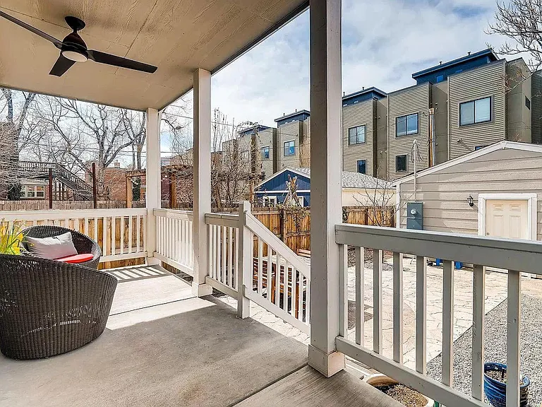 2429 N Clarkson St — Photo 17