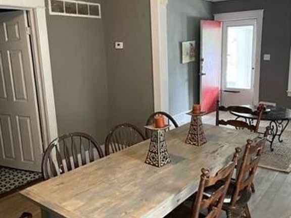 2nd image of 5008 Olive St