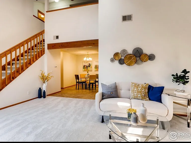 2800 Sundown Ln #304 — Photo 3