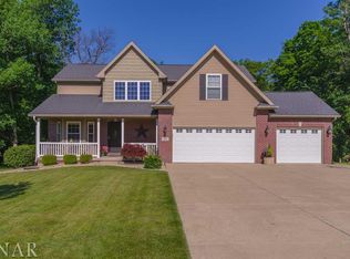 204 Valley Ct, Goodfield, IL 61742