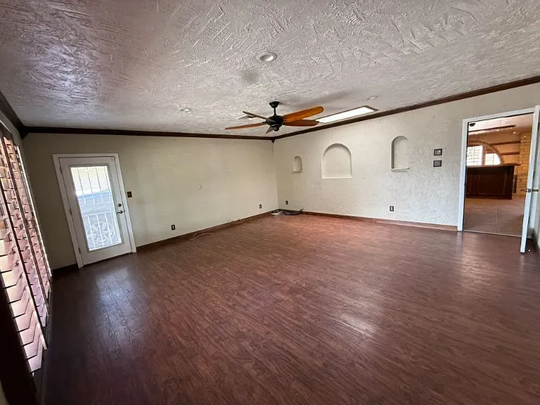 2174 E 25th Pl — Photo 12