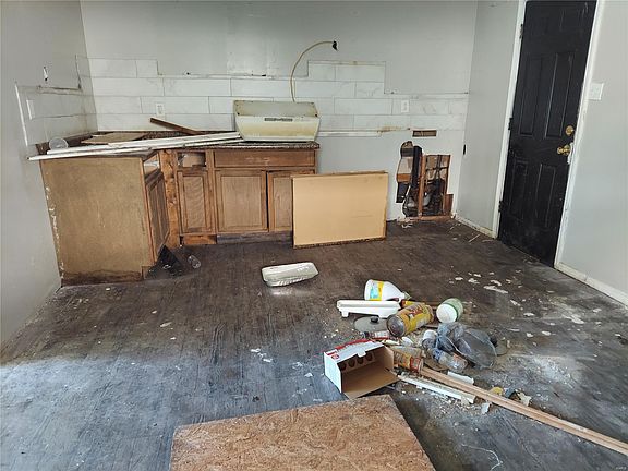 2nd image of 515 Saint Leo Dr