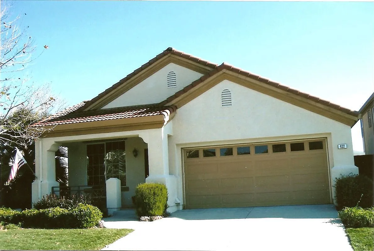 432 Fuchsia Ln photo 1