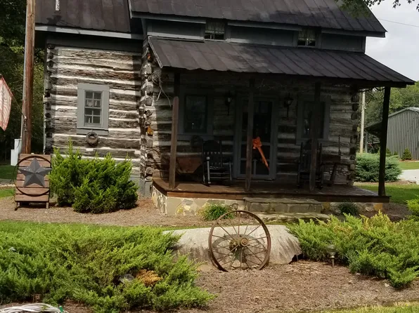 904 Olin Rd, Cedar Grove, NC 27231