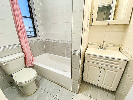 3rd image of 2800 Bronx Park E #P54