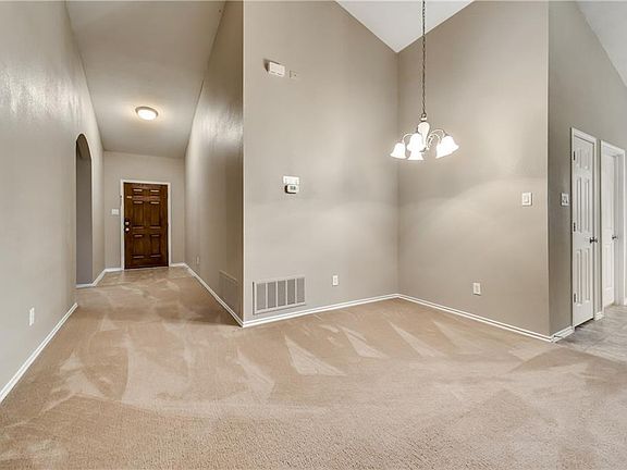 4th image of 1739 Park Trails Blvd
