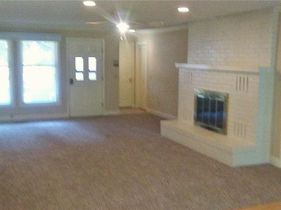2nd image of 12 Mindy Ln