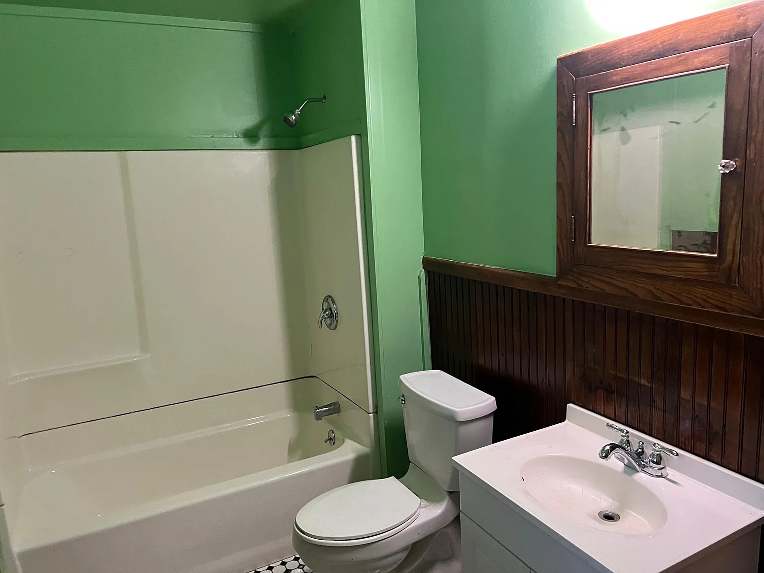16 Johnson St — Photo 2