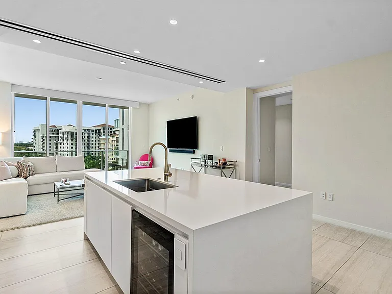200 SE Mizner Blvd #810 — Photo 10
