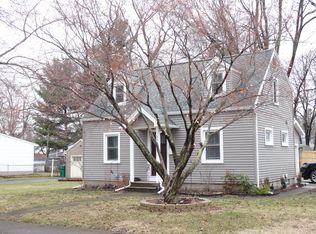 260 Coolidge Rd, Rochester, NY 14622