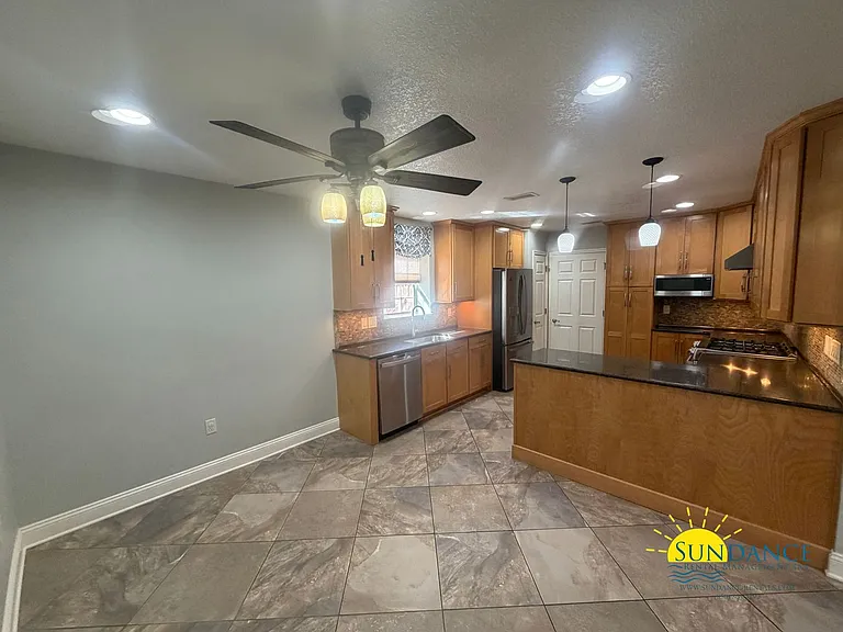4504 Boca Dr — Photo 7