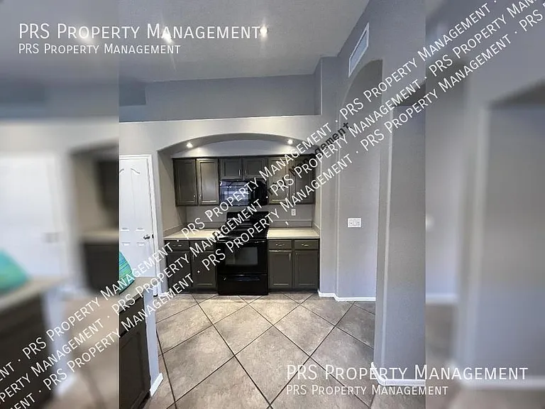 1453 E Sierra Madre Ave — Photo 4