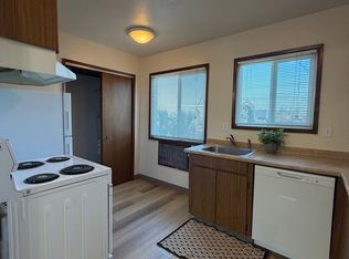 3137 SW Primrose St APT 3, Portland, OR 97219