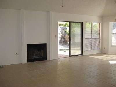 2nd image of 608 Woodcrest Ln