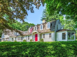 45 Calhoun St, Washington Depot, CT 06794