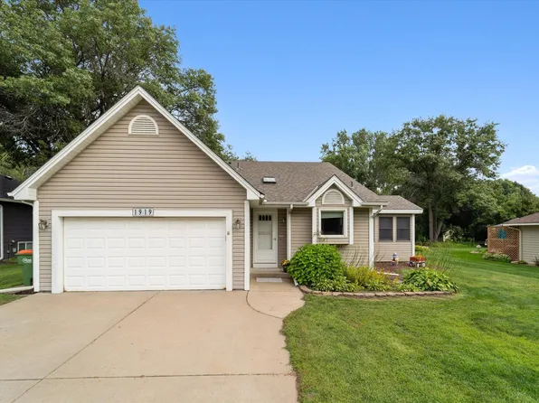 1919 121st Ave NE, Blaine, MN 55449