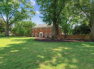 4585 Walnut Grove Rd, Memphis, TN 38117