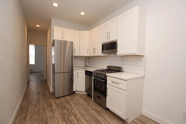 Rented by Nooklyn NYC LLC | media 14