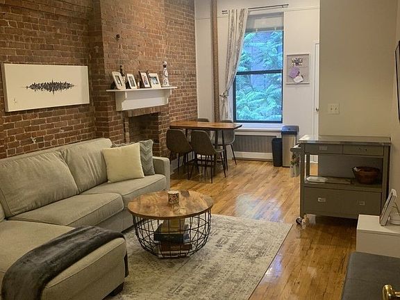2nd image of 447 W 56th St #2FW