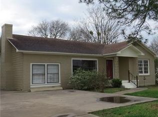 211 W Commerce St, Fairfield, TX 75840