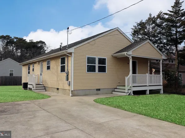 28 Dolphin Way, Waretown, NJ 08758