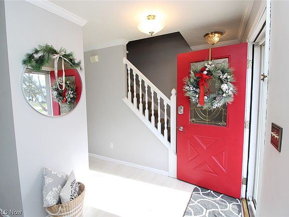 4th image of 5471 Park Vista Ct