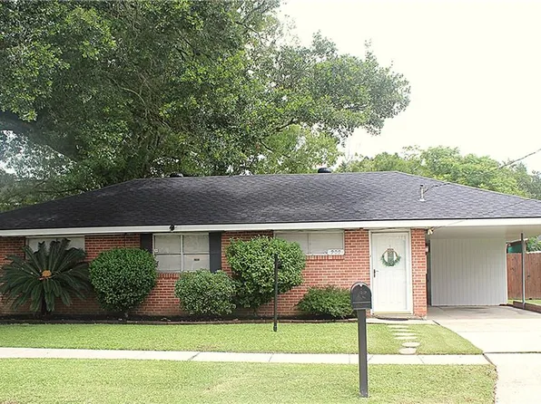909 Barnes St, Bridge City, LA 70094