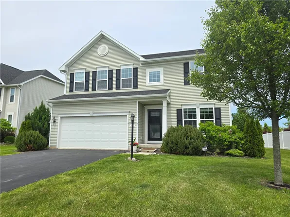 188 Elmcrest Rise, West Henrietta, NY 14586