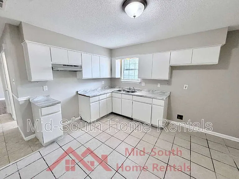 2587 Wellons Ave — Photo 7